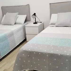 Agradable 2 Apartamento